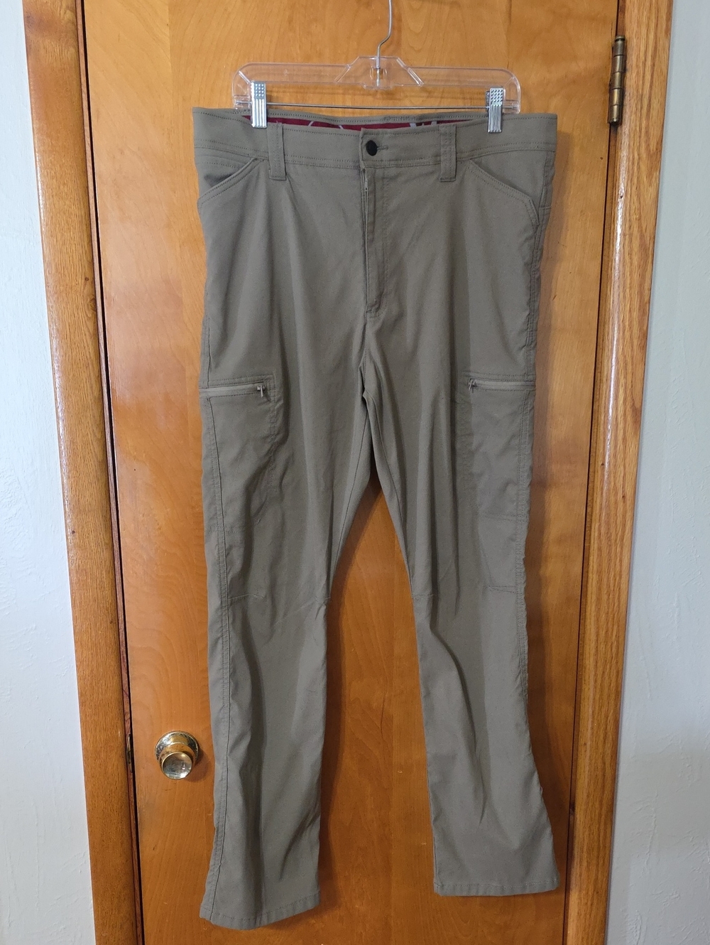 Men's Wrangler Casual Stretch Utility Pants - Khaki Woth Comfort Band